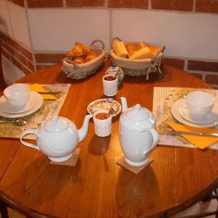 Les D'ebalet Bed & Breakfast