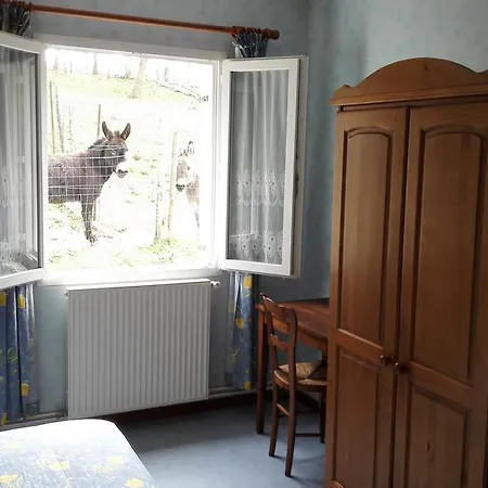 Les Chambres D'ebalet Bed & Breakfast