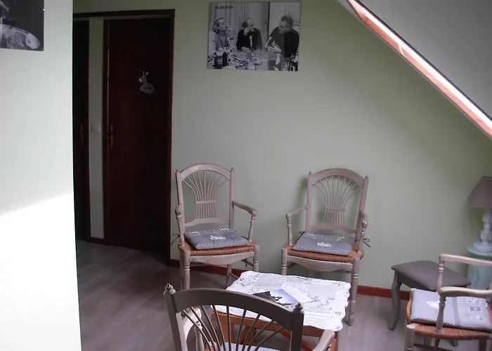 Les D'ebalet Bed & Breakfast 3*