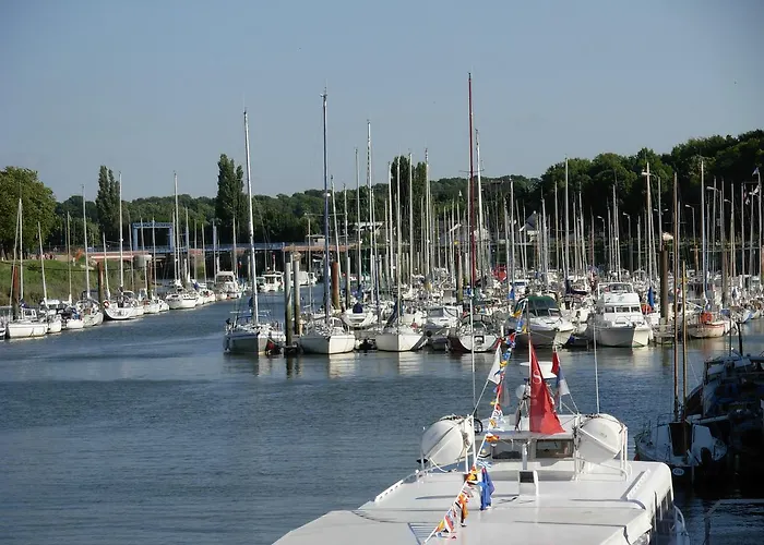 Les D'ebalet Bed & Breakfast